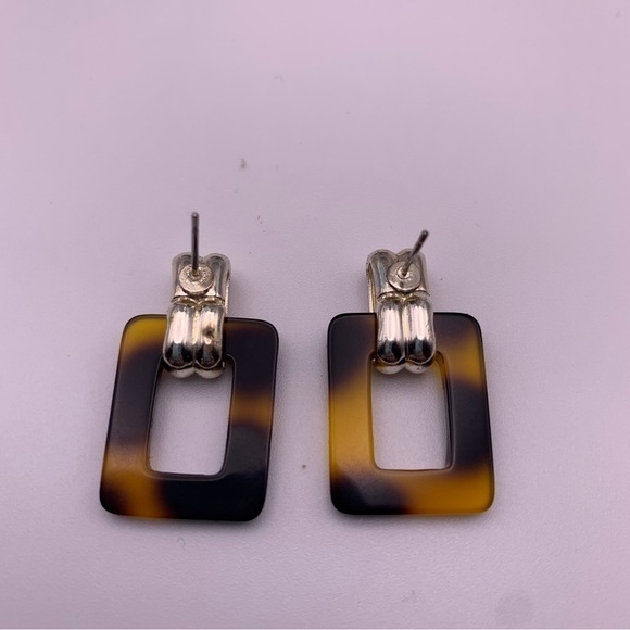 Vintage 80s Inspired Tortoiseshell Brown Square Stud Earrings - Picture 5 of 6
